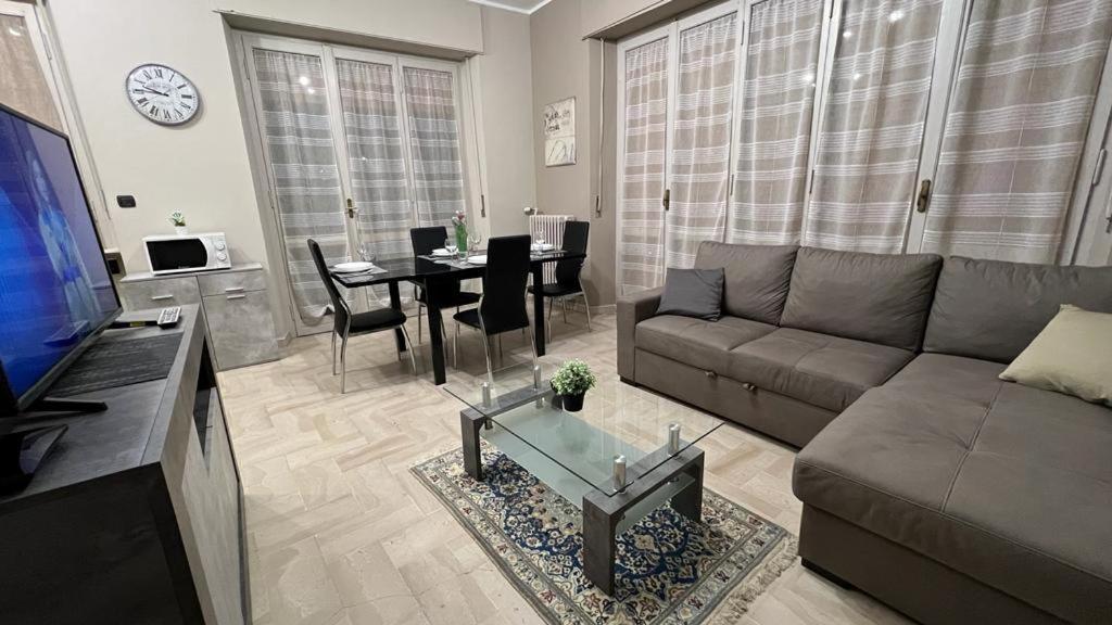 Apartamento Casa Di Paola 2 Asti Exterior foto